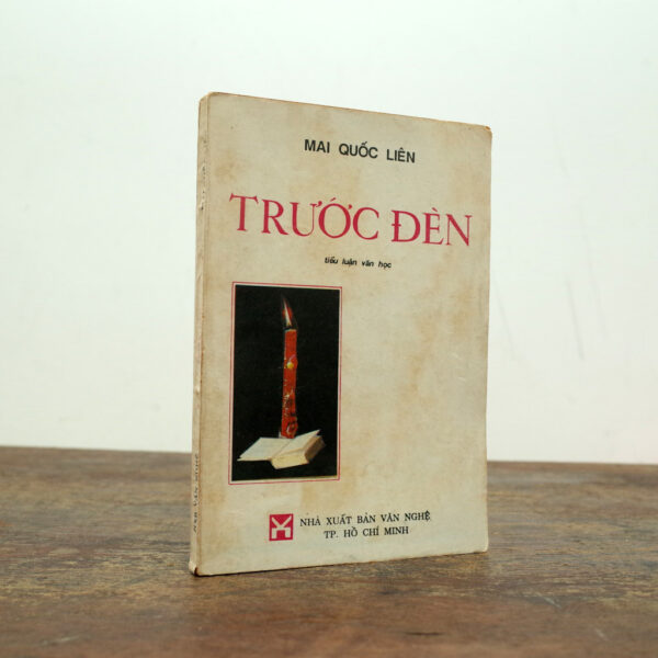 TRƯỚC ĐÈN