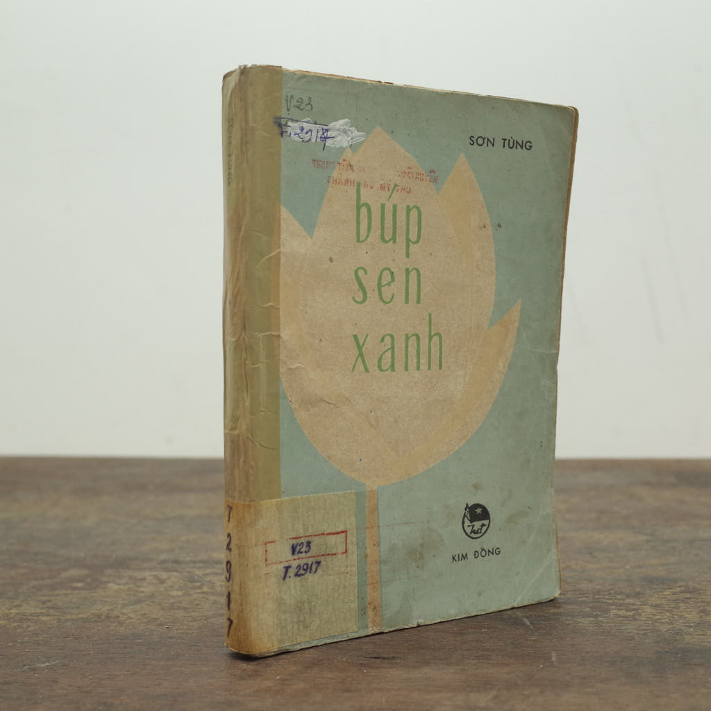 BÚP SEN XANH